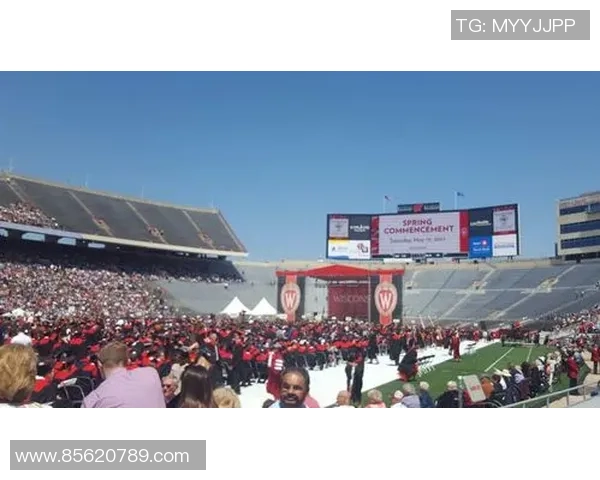 法国足球明星毕业典礼盛况回顾与未来展望 法国足球明星毕业典礼盛况回顾与未来展望