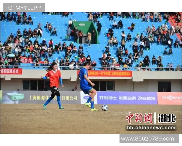 足球明星精彩转场踢球瞬间集锦视频回顾与分析 足球明星精彩转场踢球瞬间集锦视频回顾与分析