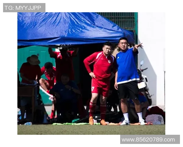 足球明星联袂演绎时尚潮流盛典精彩瞬间回顾与展望 足球明星联袂演绎时尚潮流盛典精彩瞬间回顾与展望